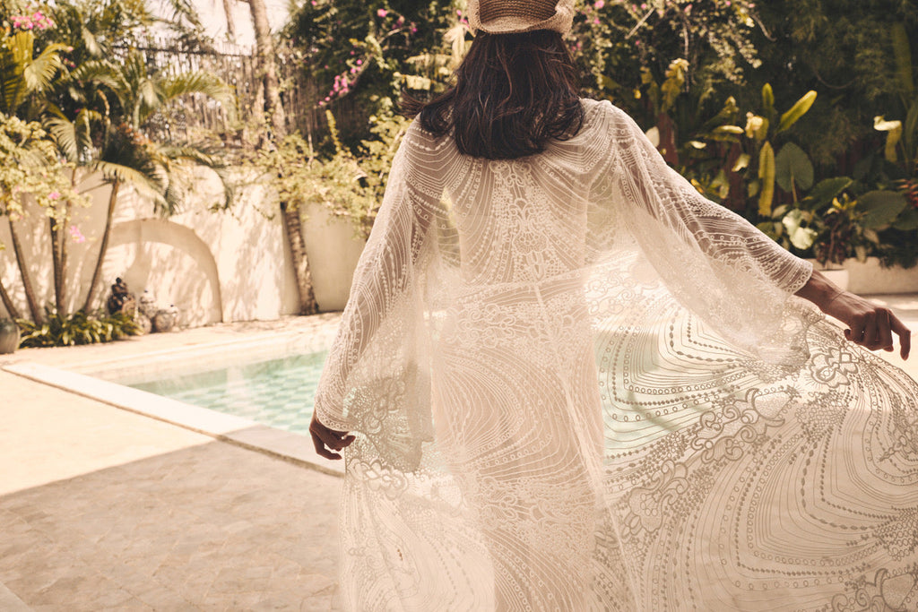 Ophelia Lace Maxi Robe