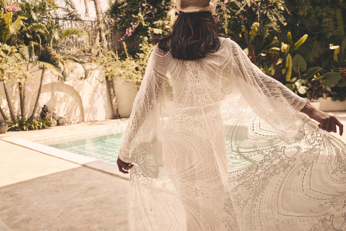 Ophelia Lace Maxi Robe