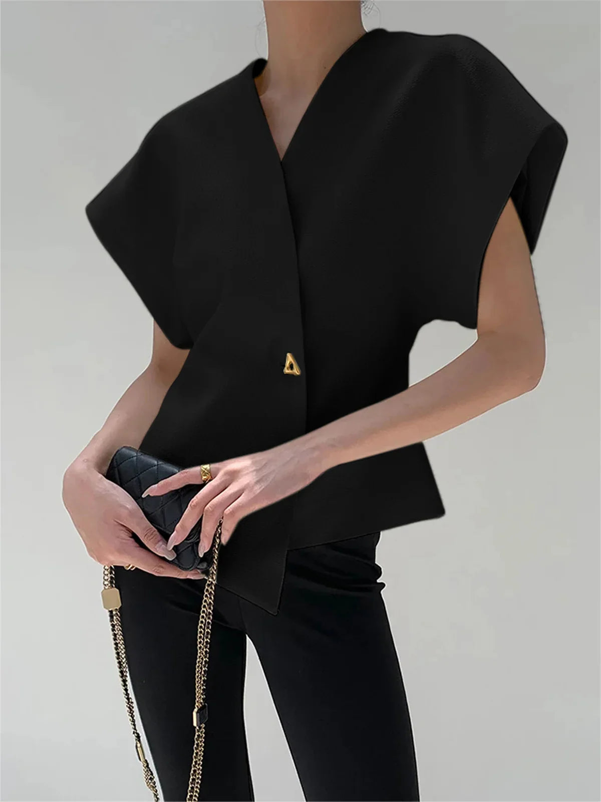 V-NECK BLOUSE