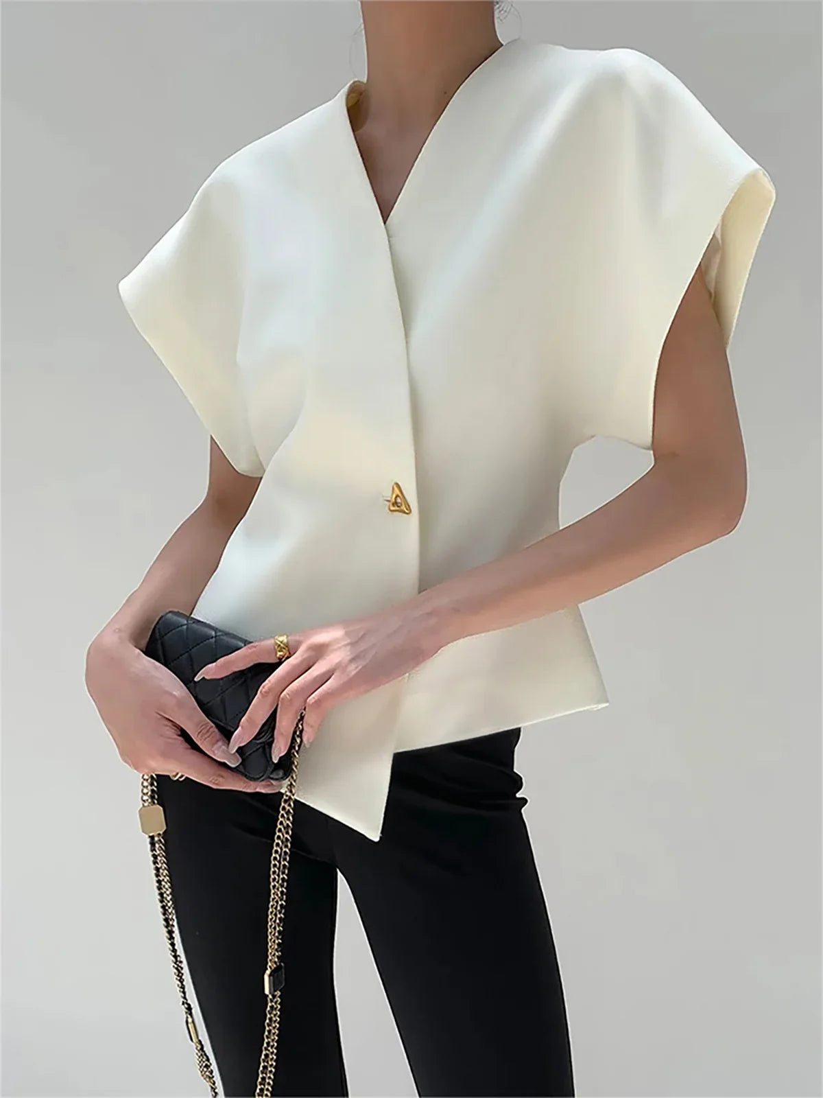 V-NECK BLOUSE