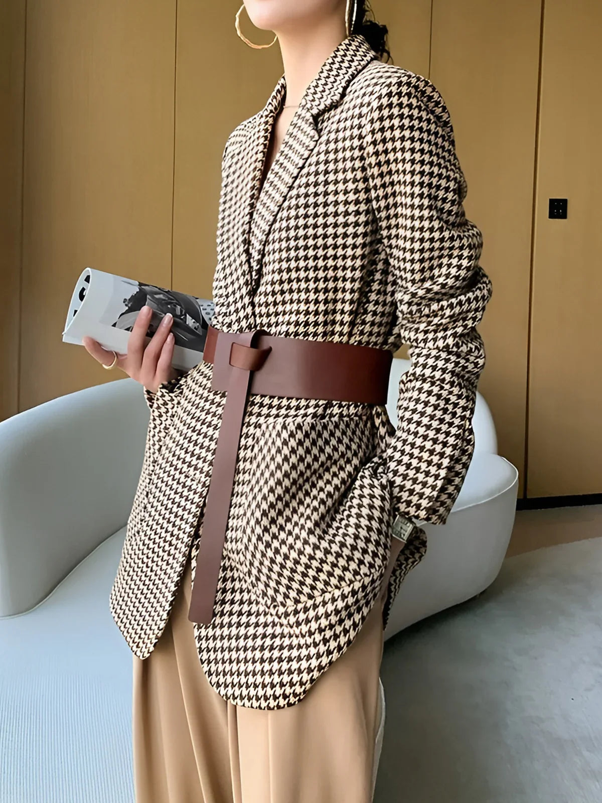 CHIC BLAZER WITH BELT