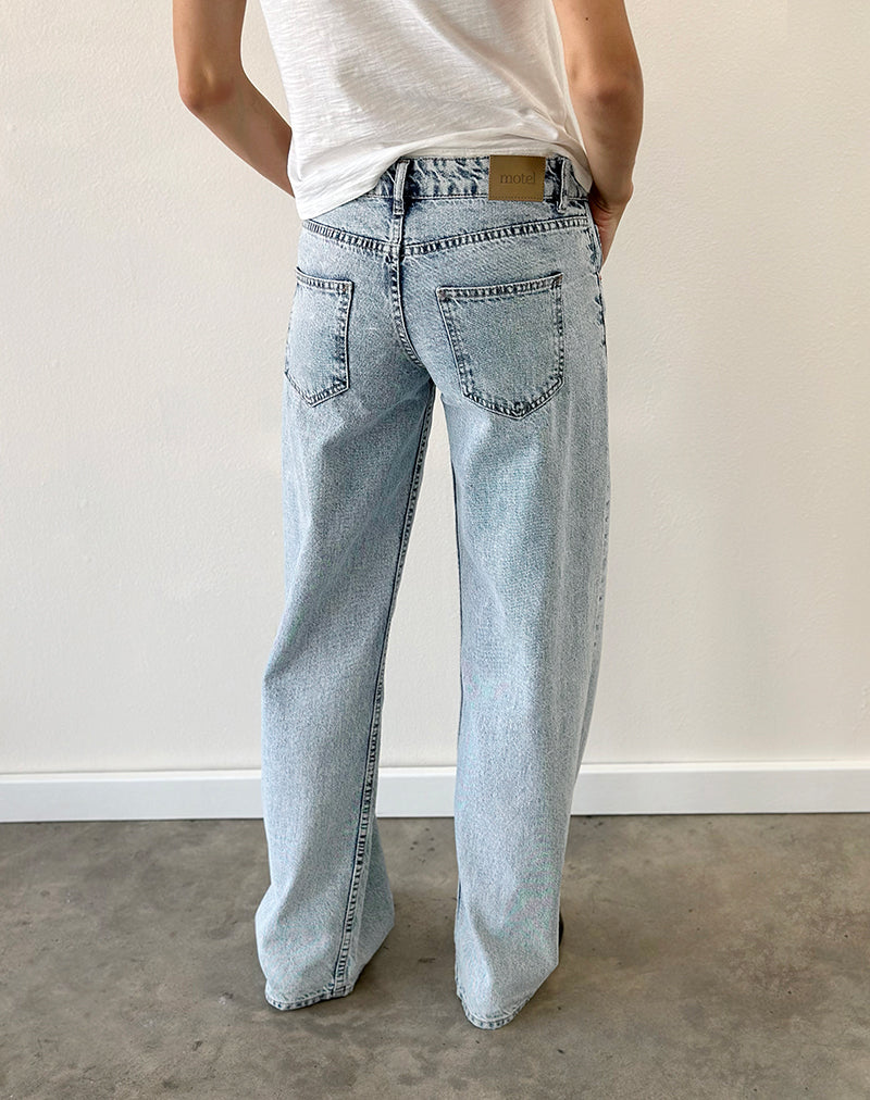 Low Rise Parallel Jeans in 80s Light Blue Wash