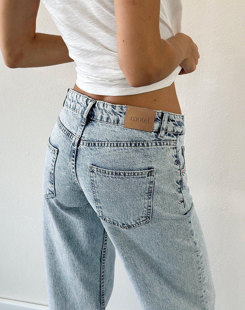Low Rise Parallel Jeans in 80s Light Blue Wash