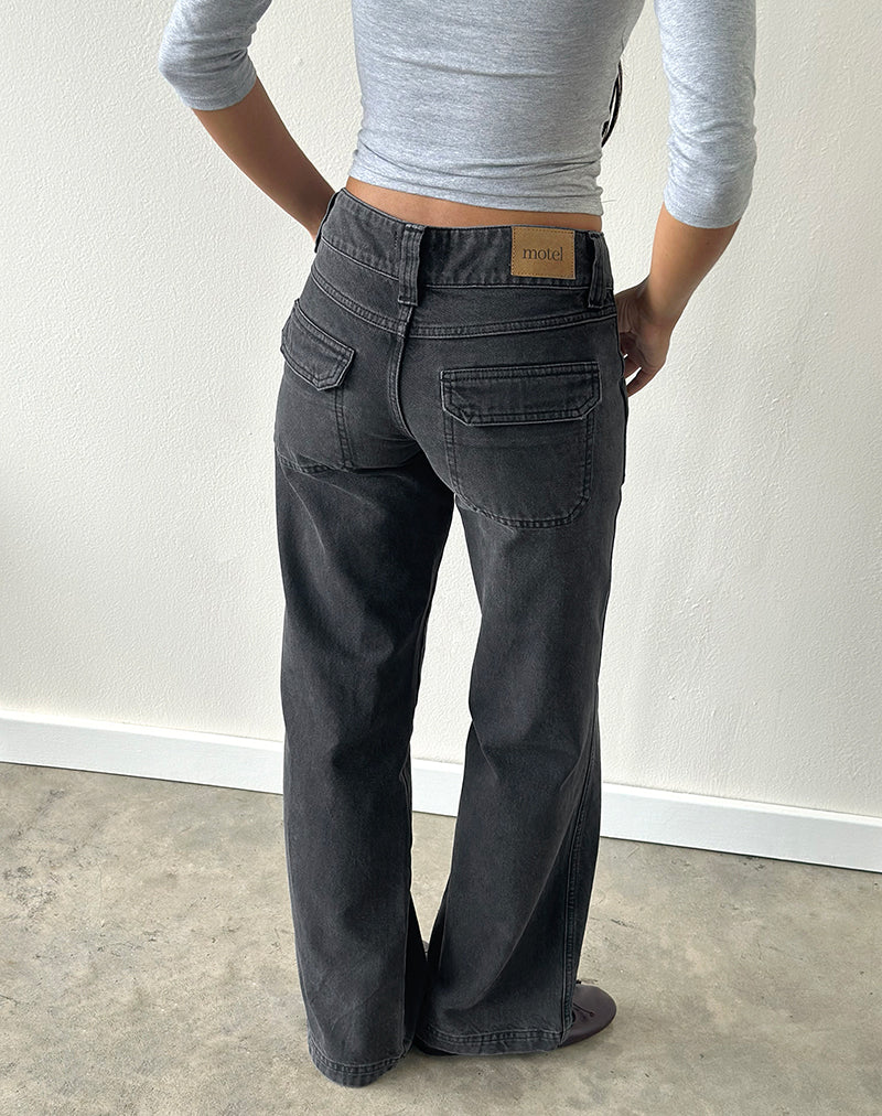 Low Rise Relaxed Cargo Jeans in Vintage Black