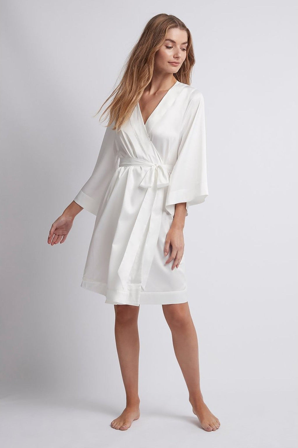 Jasmine Short Robe - White