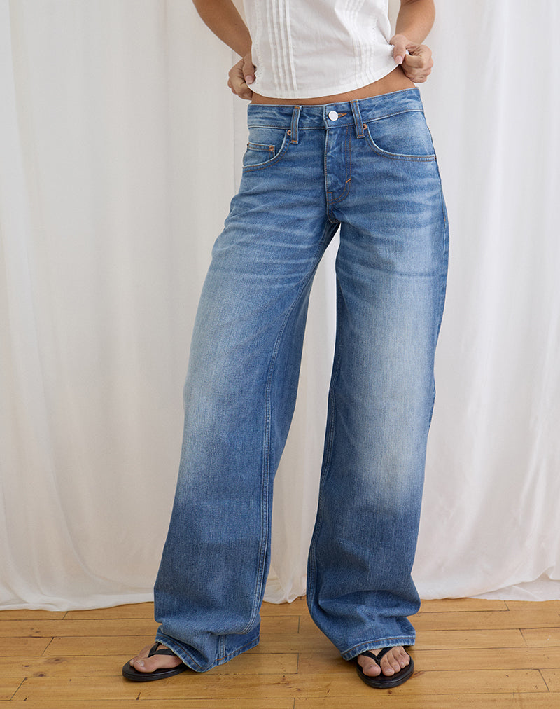 Low Rise Roomy Jeans in Fade Blue