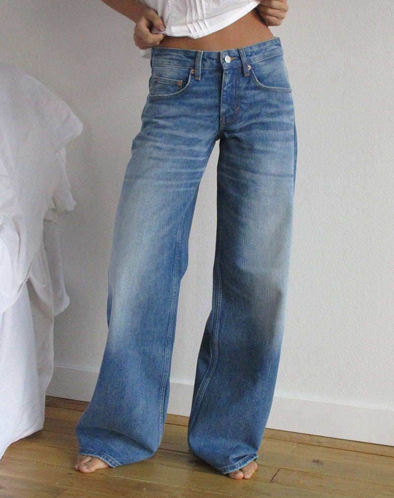 Low Rise Roomy Jeans in Fade Blue