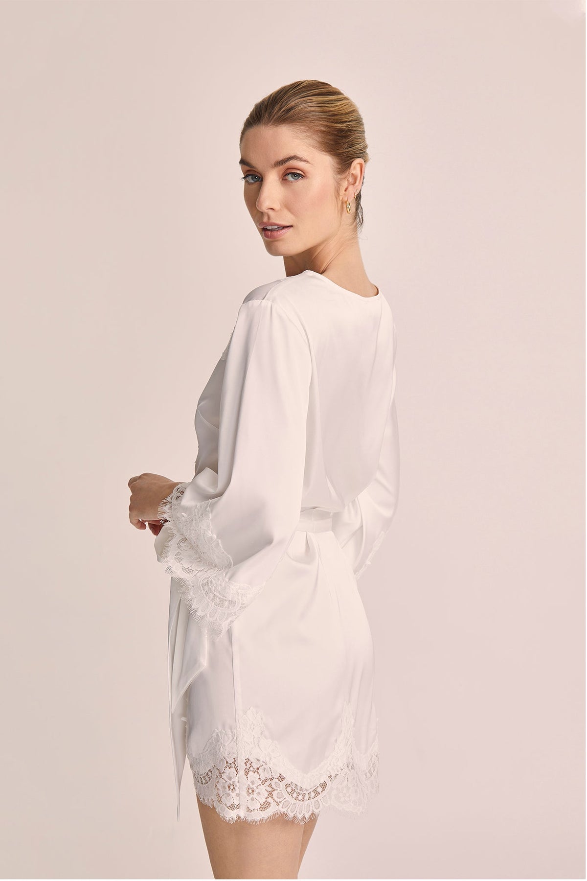 Sian Mini Lace Robe - White